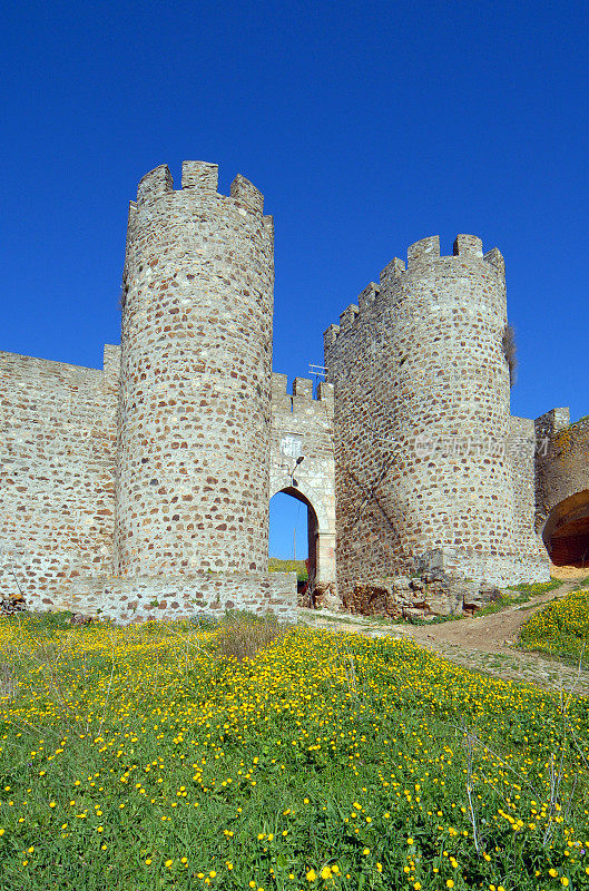 Evoramonte - Freixo大门在城镇的外墙，阿连特霍，葡萄牙